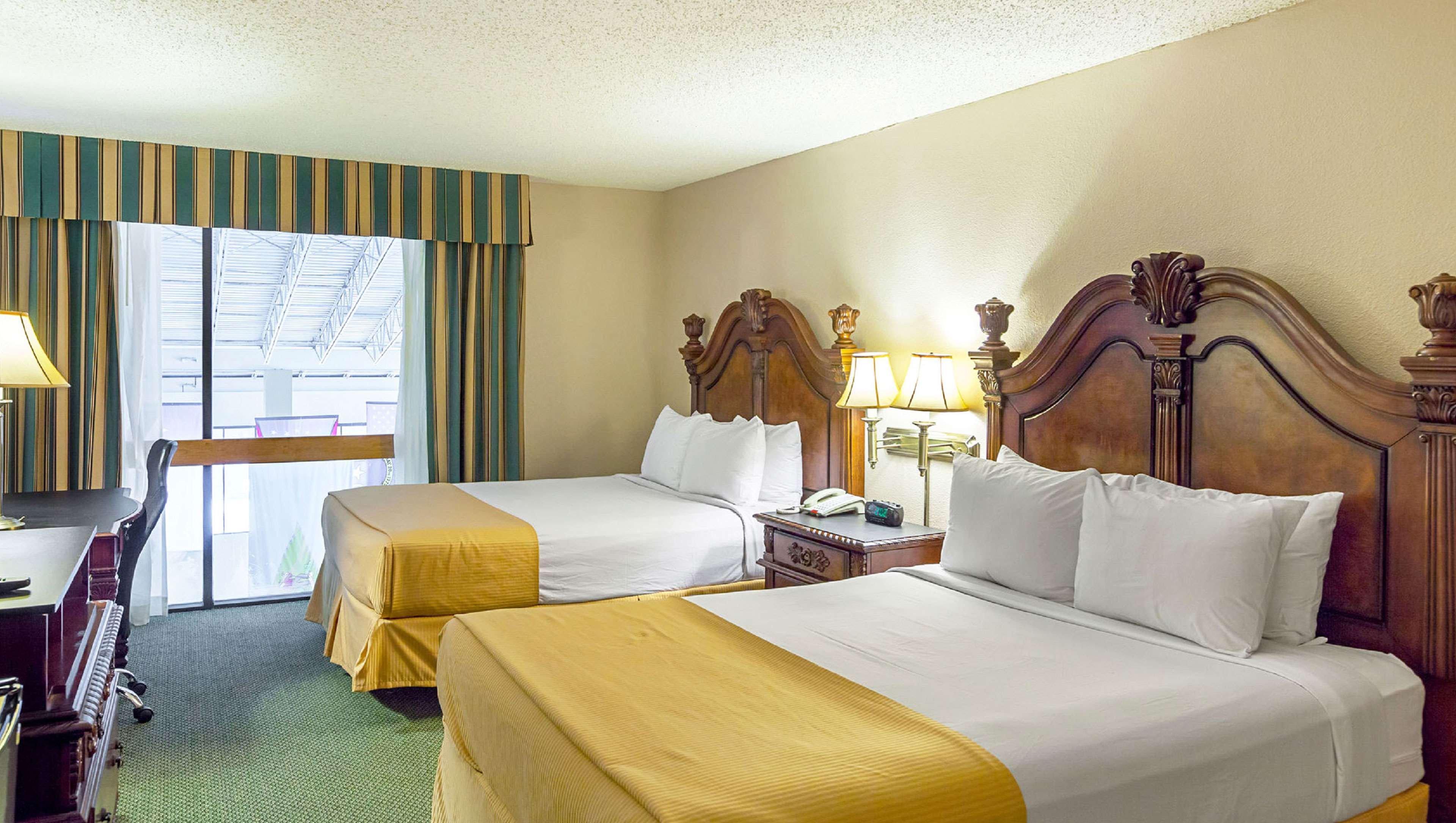 Magnuson Grand Desoto Hotel Kültér fotó