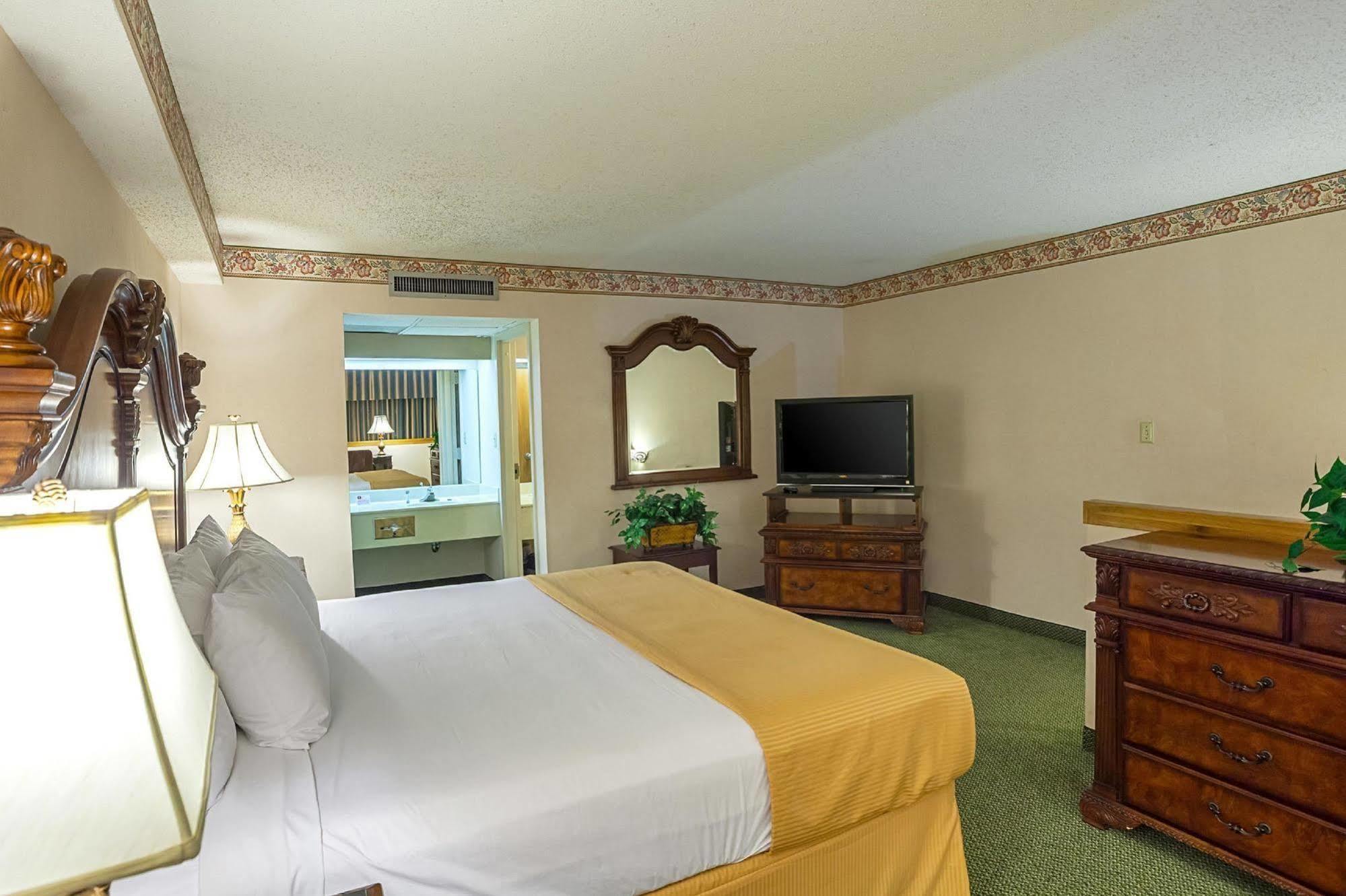 Magnuson Grand Desoto Hotel Kültér fotó