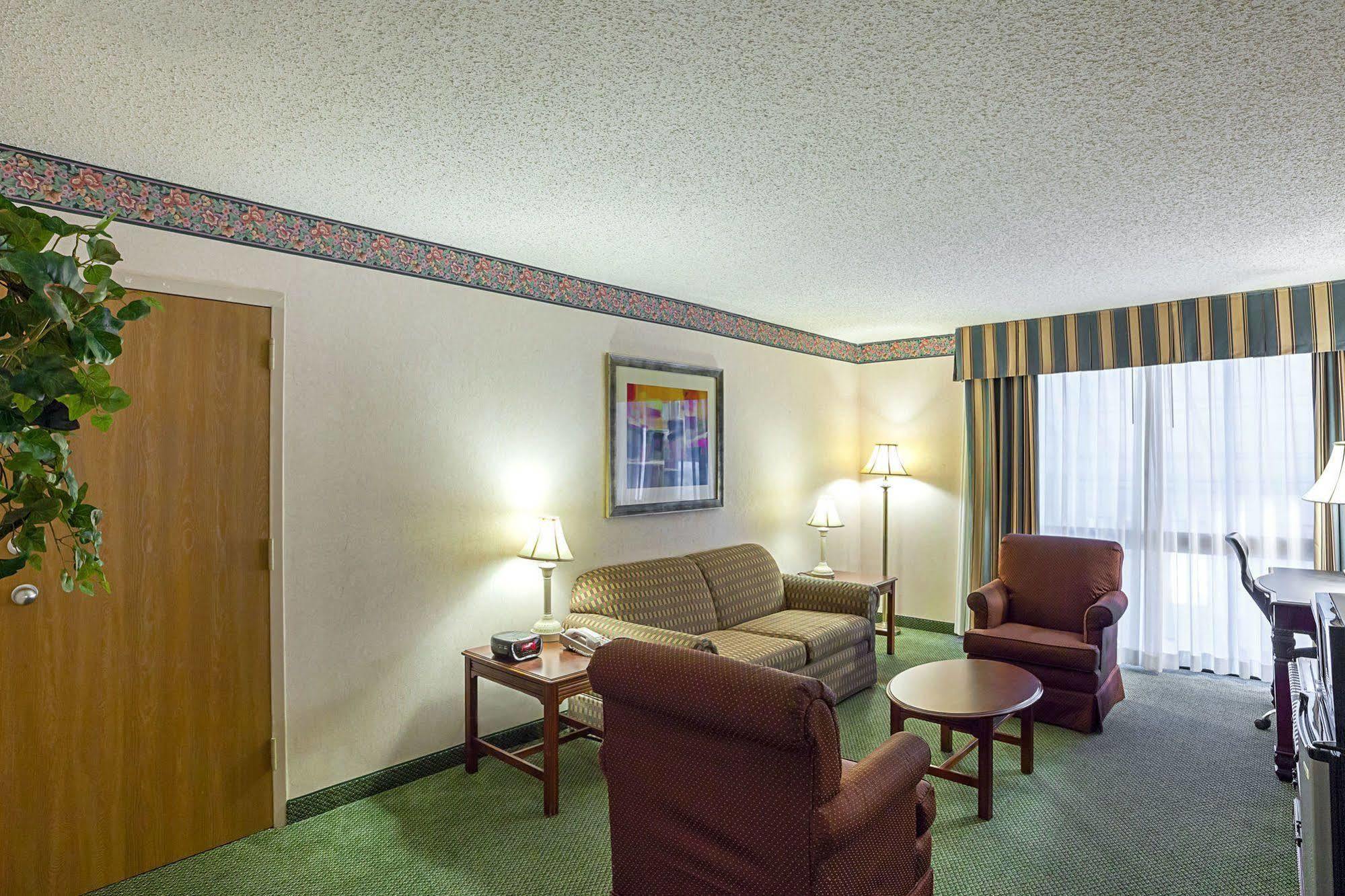 Magnuson Grand Desoto Hotel Kültér fotó